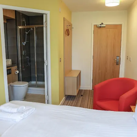 Jubilee Ground-floor Double Bedroom Penrith