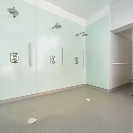 Jubilee Ground-floor Double Bedroom